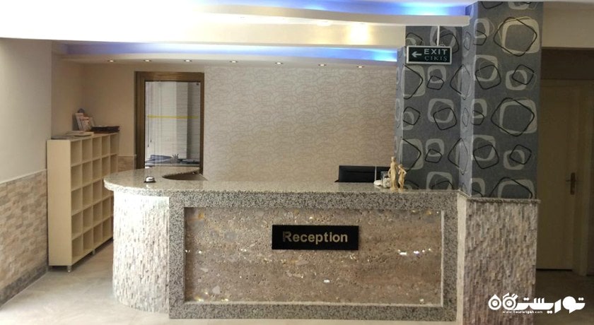 میز پذیرش هتل ساترن